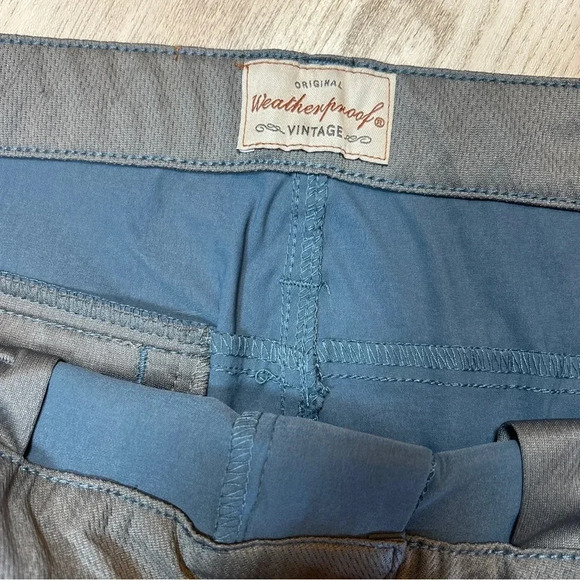 Weatherproof Vintage Mens Packable Hybrid Trail Shorts in a Handsome Deep Blue - Picture 5 of 6
